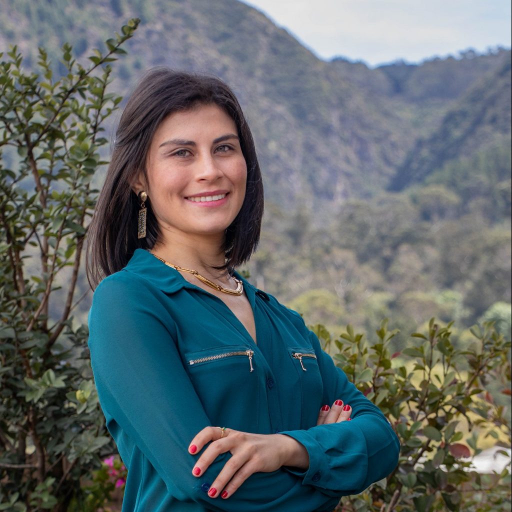 Paula Zamora Riano