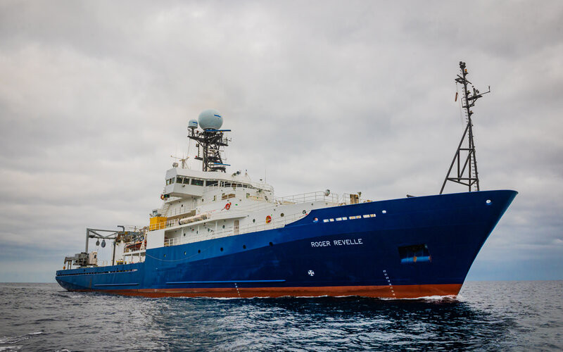 R/V Roger Revelle, which will carry the team of the GP17-OCE cruise to the Southern Ocean.