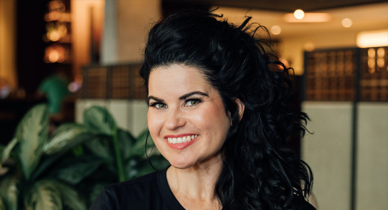 Headshot of Sarah McNamara smiling