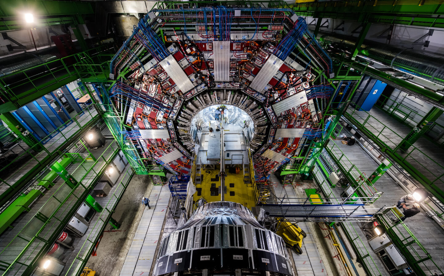 Physicists and engineers replace the heart of the CMS experiment the pixel detector. Photo credit to CERN on 03.07.2017
